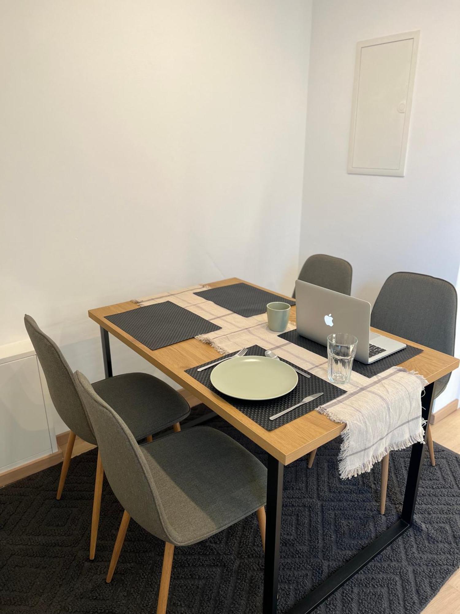 Moderne Wohnung Karlsruhe Neureut, Fussbodenheizung - Regendusche - Waschmaschine - Stellplatz Екстериор снимка